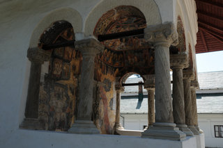 DSC_0111_x.jpg